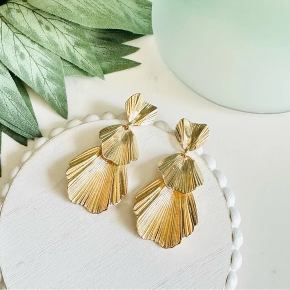 2/$30🌵 Gold Tone Ribbed Dangle Earrings Bohemian Statement Jewelry Gift NEW